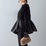 Sleeveless V- Neck Puff Bottom Feathery Detailed Vest